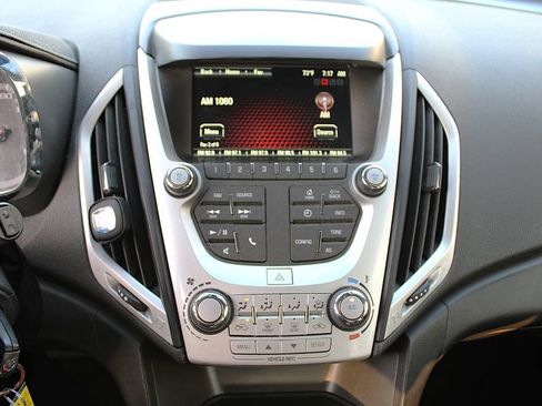 Used 2017 GMC Terrain SLE AWD/4WD image 6