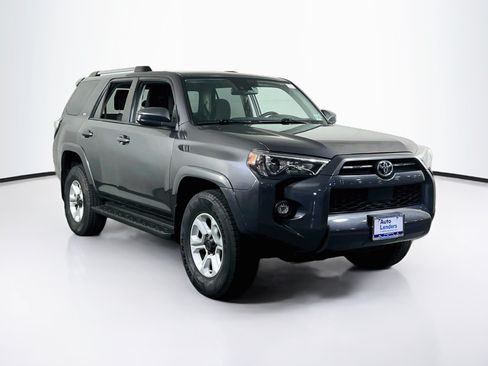 Used 2021 Toyota 4Runner SR5 AWD/4WD image 3