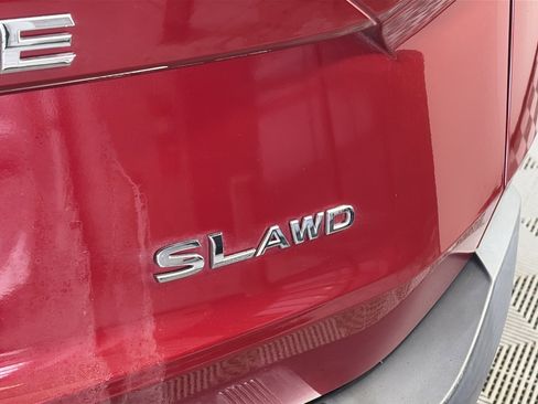 Used 2023 Nissan Rogue SL w/ SL Premium Package image 17