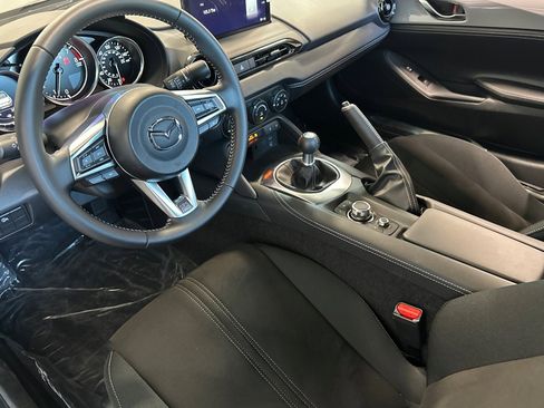New 2025 MAZDA MX-5 Miata Club image 11
