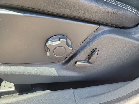 Used 2020 Ford EcoSport Titanium AWD/4WD image 16