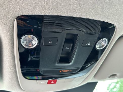 New 2025 Kia Niro SX image 24