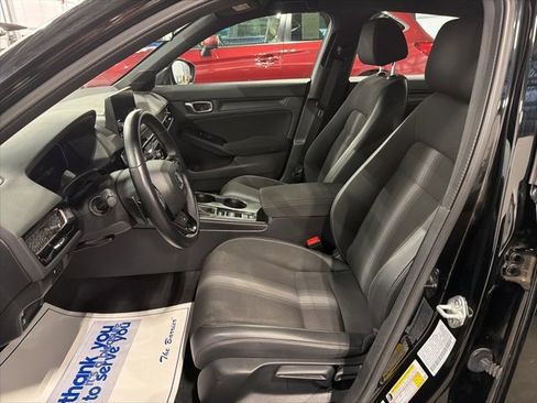 Used 2023 Honda Civic Sport image 8