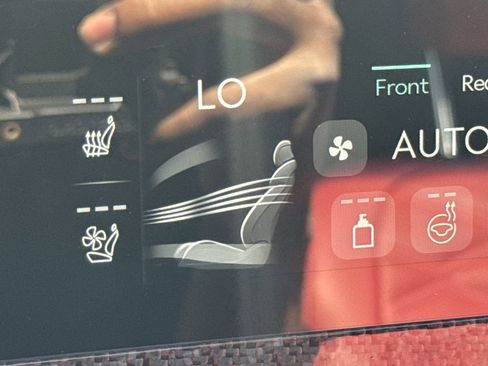 New 2026 Genesis GV80 3.5T e-SC image 31