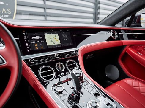 Used 2022 Bentley Continental GT image 53