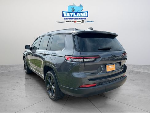 Certified 2023 Jeep Grand Cherokee L Altitude AWD/4WD image 3