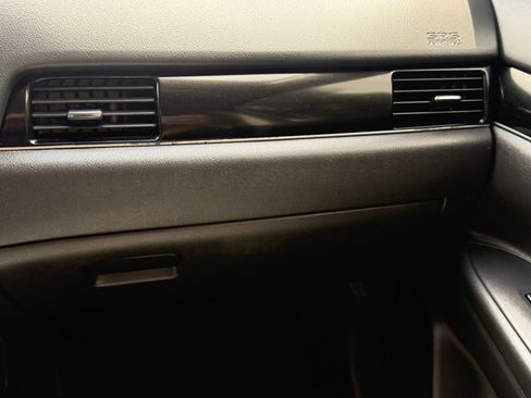 Used 2020 Mitsubishi Outlander SE FWD image 46