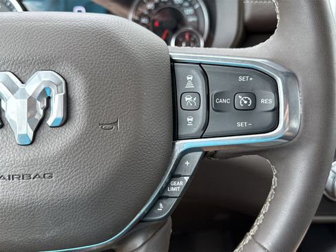 Used 2025 RAM 1500 Laramie image 21