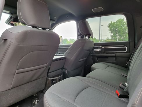 Used 2025 RAM 2500 Big Horn AWD/4WD image 19