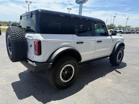 Used 2024 Ford Bronco Badlands w/ Sasquatch Package AWD/4WD image 5