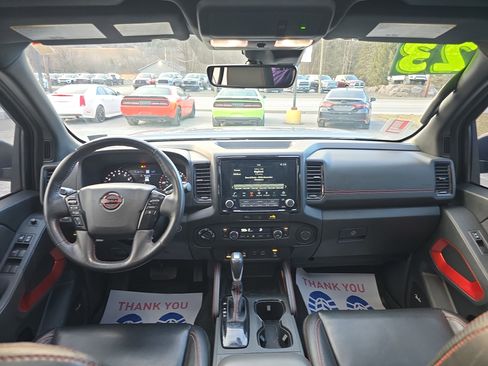 Used 2023 Nissan Frontier PRO-4X w/ Pro-4X Premium Package image 15