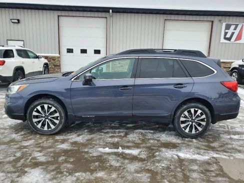 Used 2017 Subaru Outback 2.5i Limited image 8