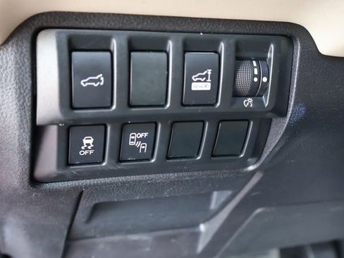 Used 2019 Subaru Ascent Limited w/ Popular Package #3 AWD/4WD image 25