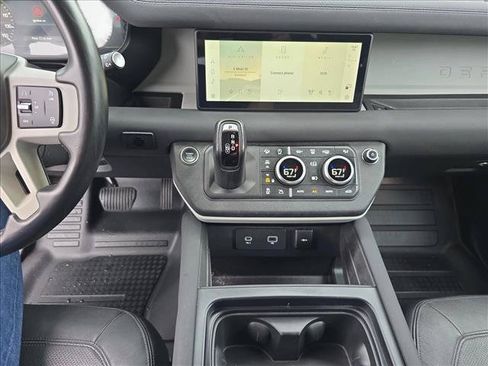 Used 2023 Land Rover Defender 110 S AWD/4WD image 21
