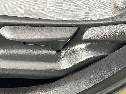 Used 2025 Toyota Corolla SE FWD image 16