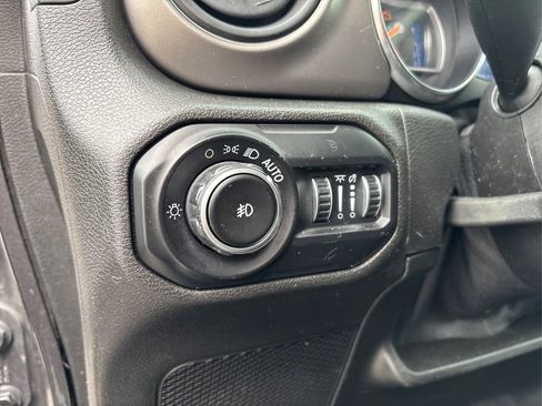 Used 2021 Jeep Wrangler Unlimited Sport image 30