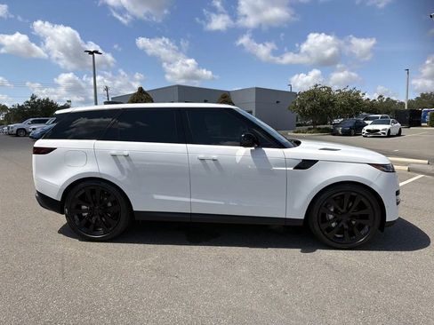 New 2026 Land Rover Range Rover Sport SE AWD/4WD image 6