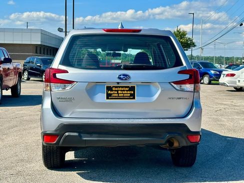 Used 2019 Subaru Forester AWD/4WD image 4