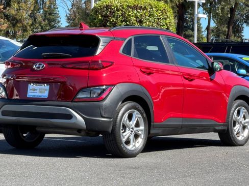 Used 2022 Hyundai Kona SEL FWD image 5