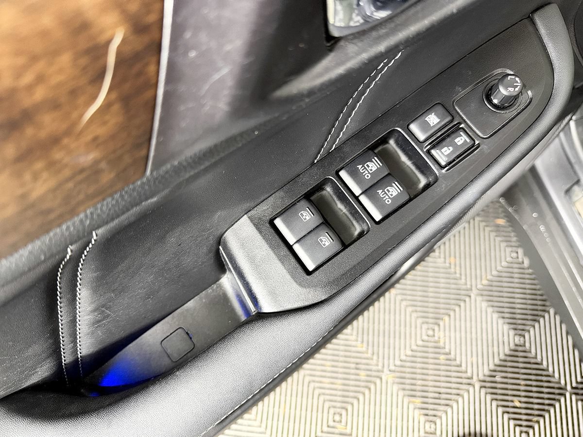 Used 2019 Subaru Outback 3.6R Limited AWD/4WD image 31