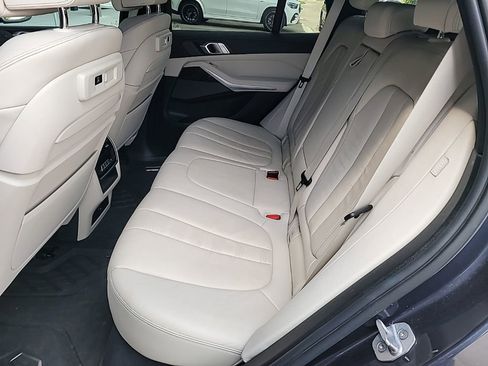 Used 2019 BMW X5 xDrive40i w/ Luxury Seating Package image 5