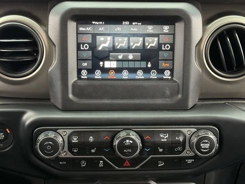 Used 2019 Jeep Wrangler Unlimited Sport S AWD/4WD image 20