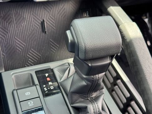 Used 2026 Toyota Tacoma SR5 AWD/4WD image 18