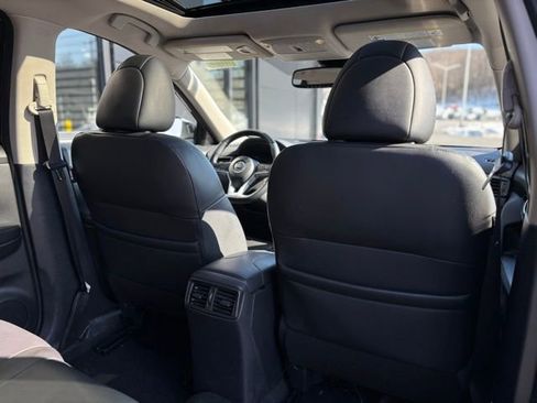 Used 2020 Nissan Rogue SL w/ Premium Package image 48