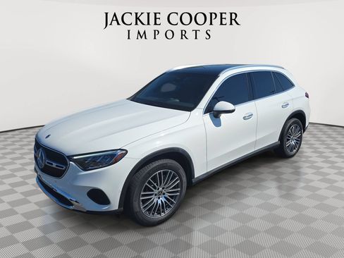 Certified 2026 Mercedes-Benz GLC 300 4MATIC image 1