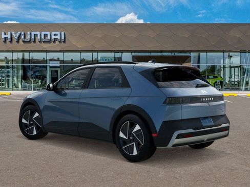 New 2027 Hyundai Ioniq 5 SEL RWD image 5