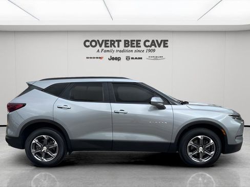 Used 2023 Chevrolet Blazer LT w/ Convenience Package image 11