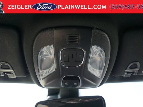 Used 2023 Jeep Compass Limited w/ Sun and Sound Group AWD/4WD image 32
