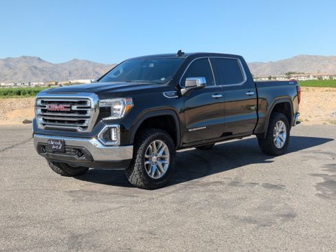 Used 2019 GMC Sierra 1500 SLT w/ SLT Premium Package image 7