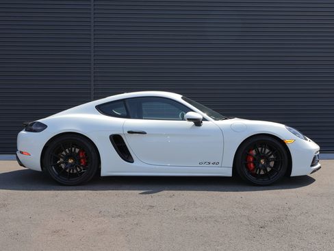 Used 2025 Porsche 718 Cayman GTS RWD image 8