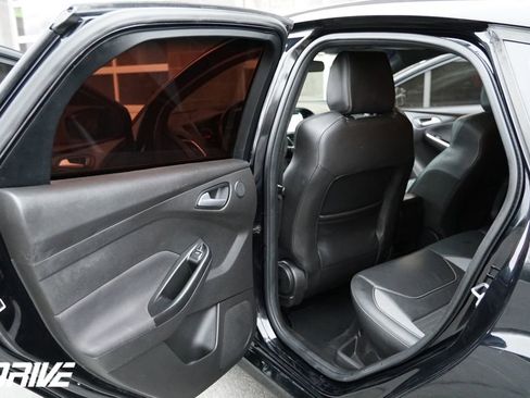 Used 2018 Ford Focus ST w/ Equipment Group 401A image 31