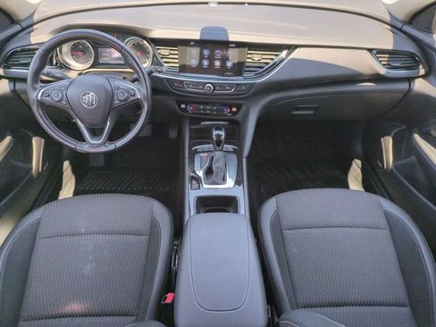 Used 2018 Buick Regal Preferred w/ Driver Confidence Package #1 FWD image 14