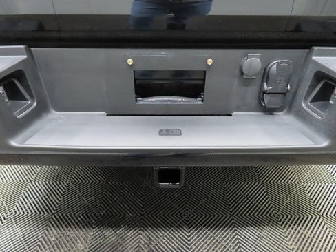 Used 2024 Ford F150 Platinum w/ FX4 Off-Road Package image 45