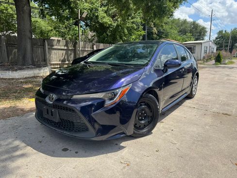 Used 2021 Toyota Corolla LE FWD image 2