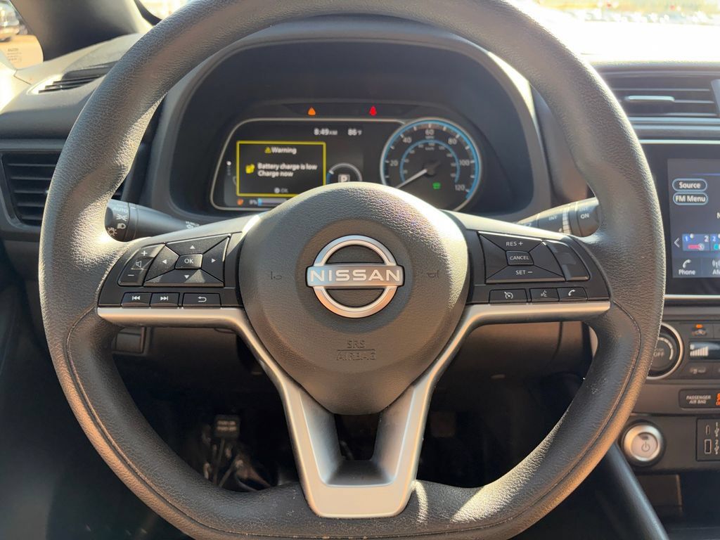 Used 2025 Nissan Leaf S FWD image 11