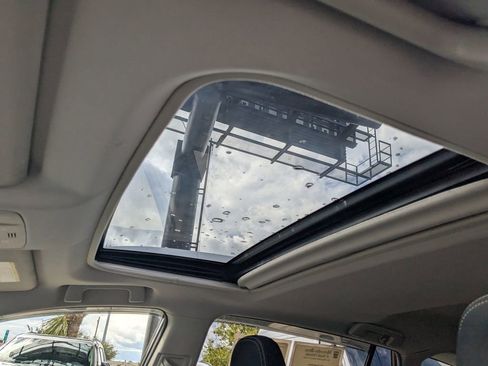 Used 2013 Toyota RAV4 XLE image 7