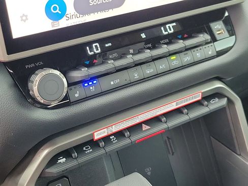 New 2026 Toyota Tundra Limited AWD/4WD image 25