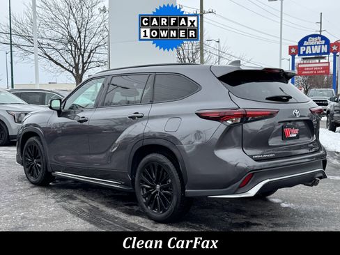 Used 2024 Toyota Highlander XSE image 2