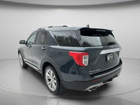 Used 2023 Ford Explorer Platinum w/ Technology Package AWD/4WD image 7