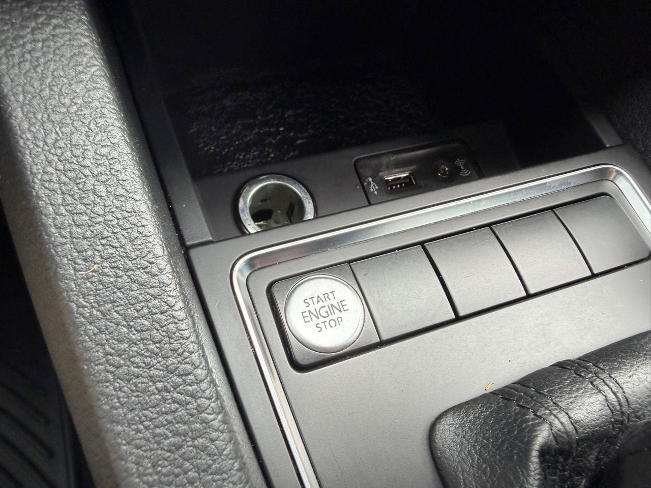 Used 2018 Volkswagen Jetta SE FWD image 41
