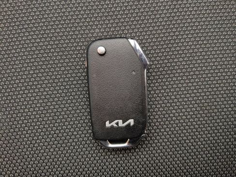 Used 2024 Kia Forte LXS image 32