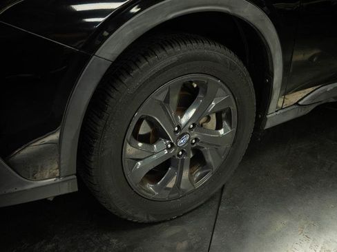 Used 2020 Subaru Outback Onyx Edition XT AWD/4WD image 4