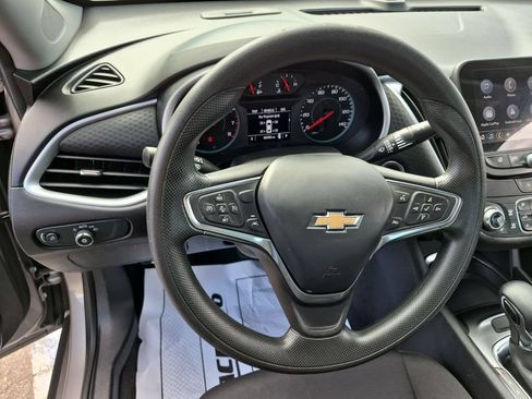 Used 2023 Chevrolet Malibu LT FWD image 11