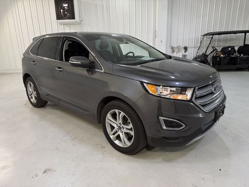 Used 2018 Ford Edge Titanium w/ Equipment Group 301A image 7