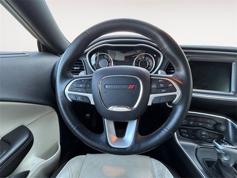 Used 2015 Dodge Challenger R/T Plus image 12