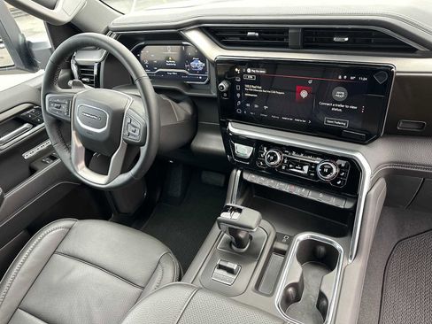 Used 2025 GMC Sierra 1500 Denali w/ Denali Reserve Package image 11